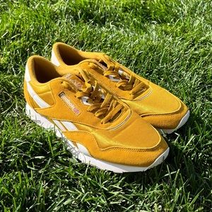 Nylon Reebok Classics